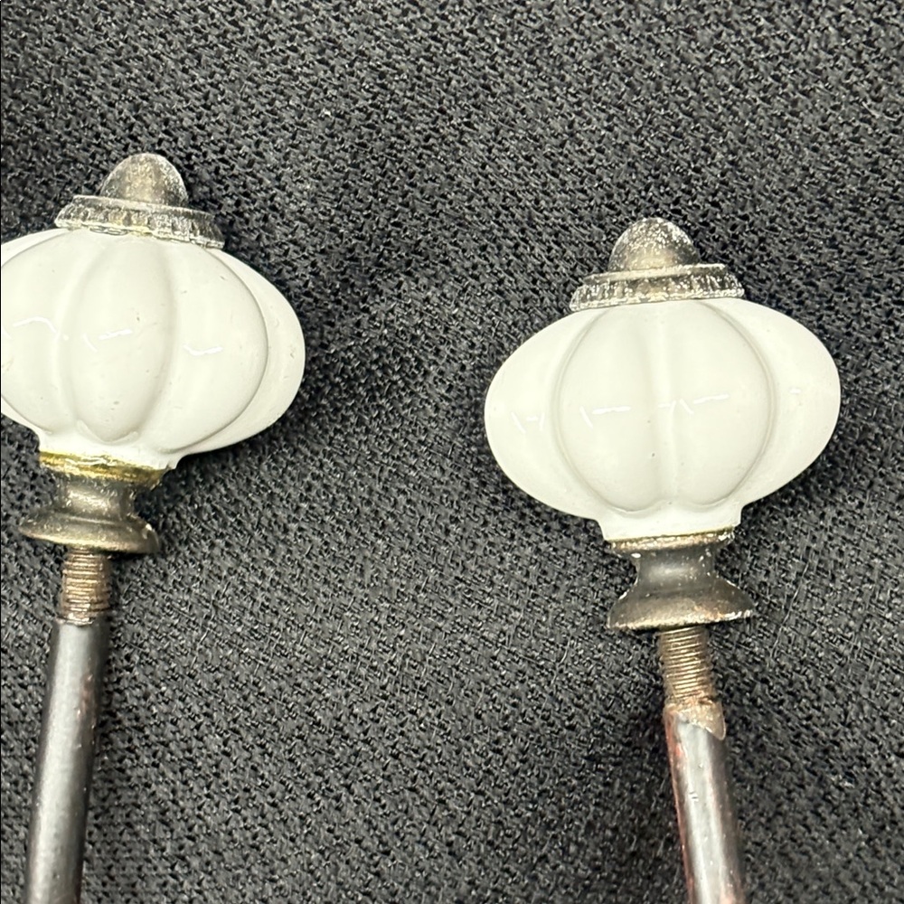 Double Wall Hooks with White Ceramic Knobs NWT - Picture 6 of 6